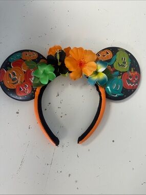 Disney Aulani Resort Floral Halloween Light Up Pumpkin Ears